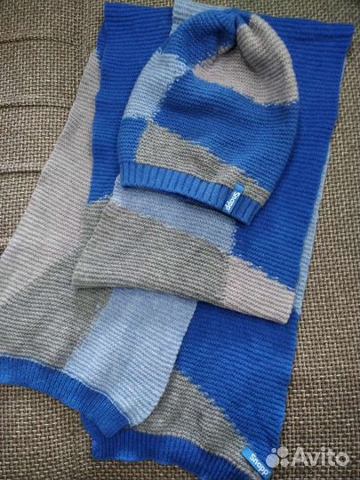 Комплект шапка и шарф. Торг