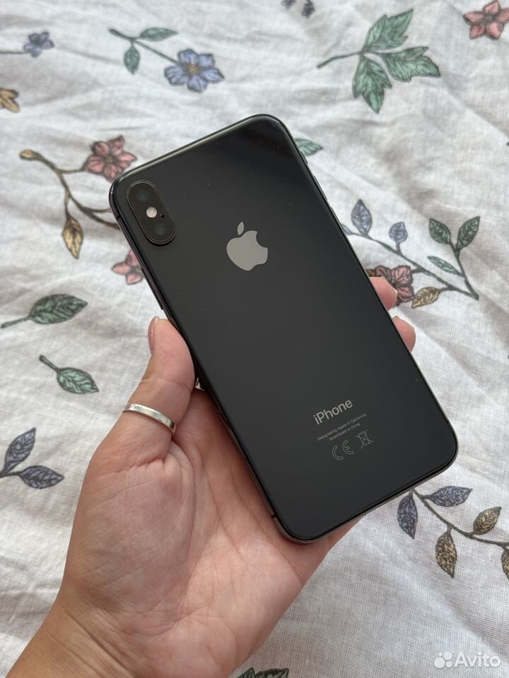 iPhone X, 64 ГБ