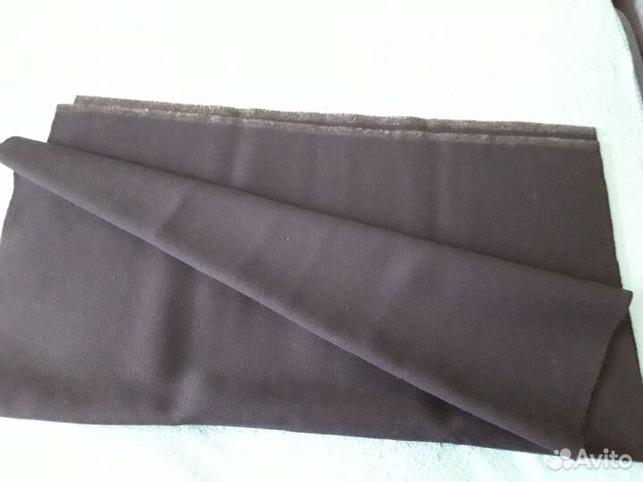 Отрезы шерстяной ткани