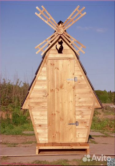 Дачный туалет деревянный