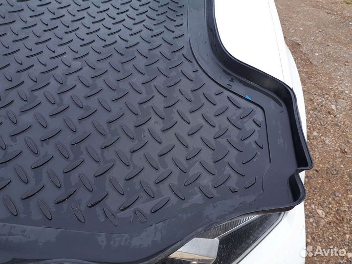 Коврики в бажник