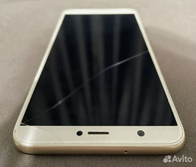 HUAWEI P Smart, 3/32 ГБ