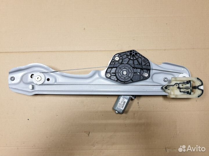 Стеклоподъемник электрический задний левый