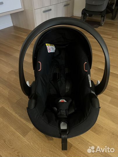Автолюлька Stokke iZi Go Modular X1