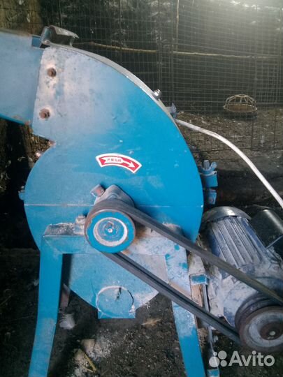 Зернодробилка