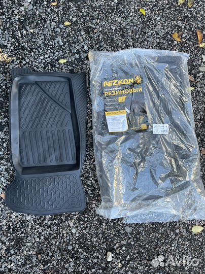 Автомобильные коврики резиновые