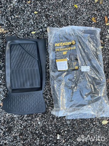 Автомобильные коврики резиновые