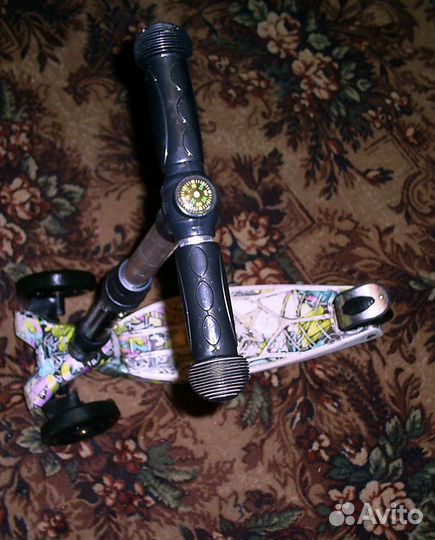 Самокат детский (на 5-6 лет) трехколесный, б/у