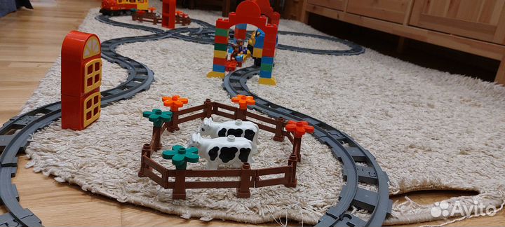 Детский конструктор город с железной дорогой