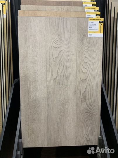Ламинат в ассортименте. Высокое качество