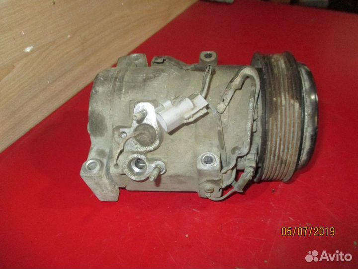 Компрессор кондиционера Toyota Kluger V Клюгер