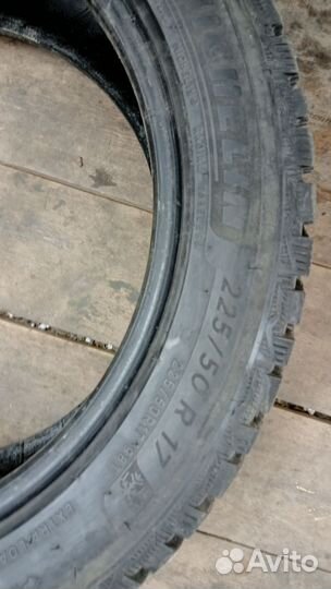 Michelin X-Ice North 4 225/50 R17 98T