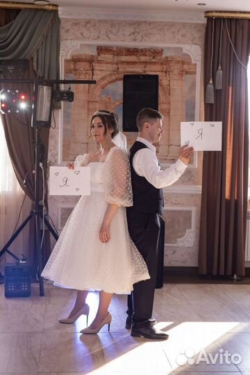 Современная яркая свадьба