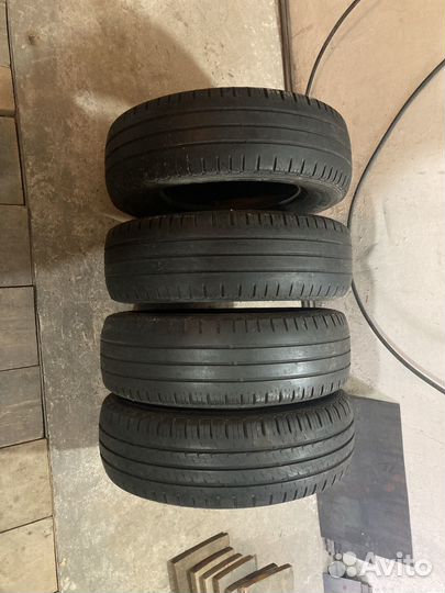 Hankook Vantra LT RA18 215/70 R15C