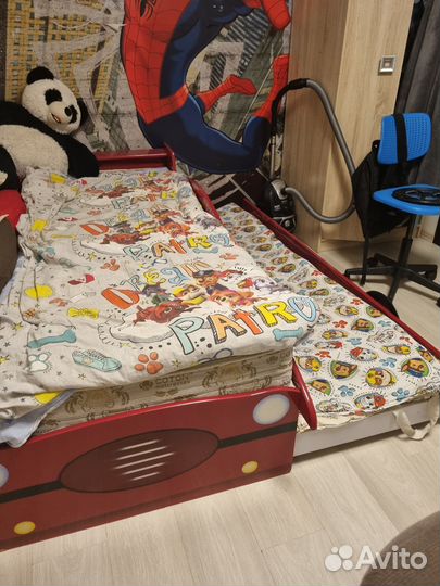 Кровать ввиде машинки