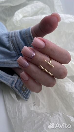 Нужна модель на маникюр