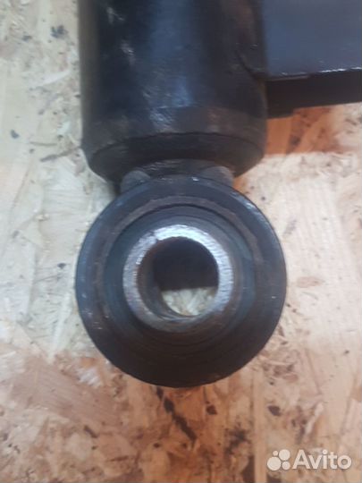 Амортизатор задний hyundai santa FE 12