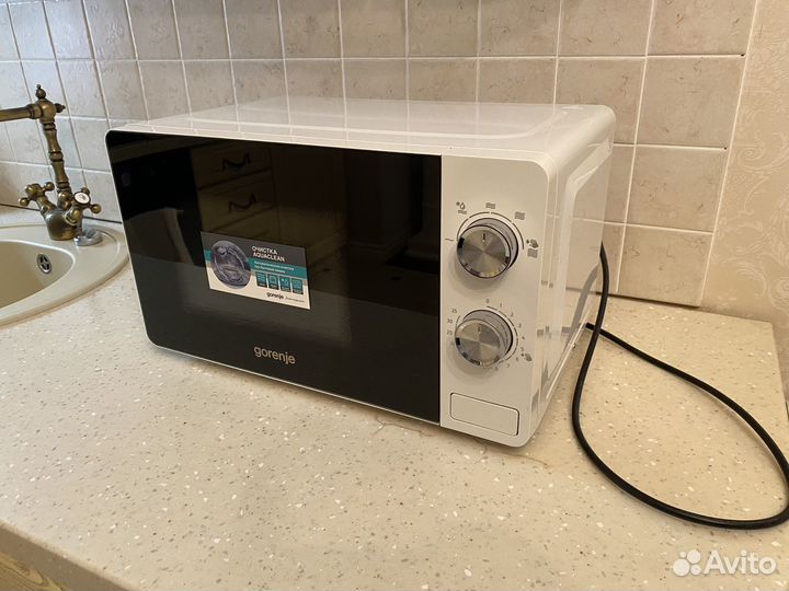 Микроволновая печь Gorenje MO17E1W