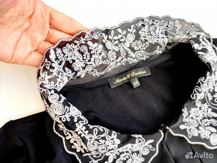 Блузка женская 44 с кружевным воротником