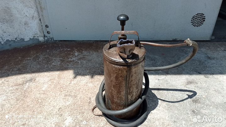 Нагнетатель масла ручной