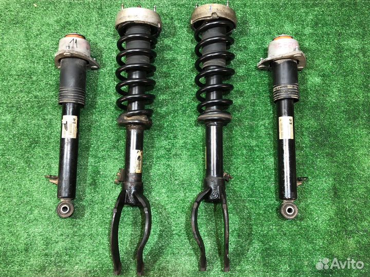 Стойки амортизаторы на BMW X6 E71 X5 E70