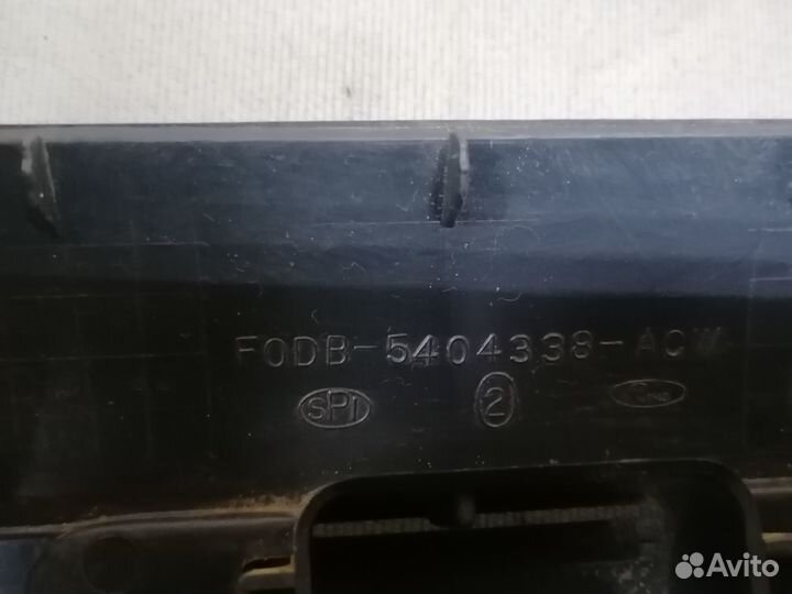 Центральный дефлектор обдува салона Ford Taurus 2