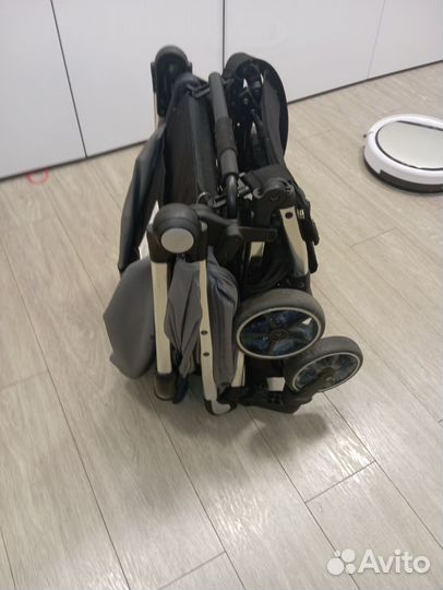 Прогулочная коляска farfello