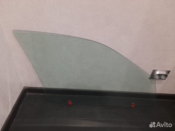 Стёкла передние bmw е46