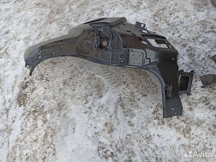 Крыло заднее правое Infiniti FX S51