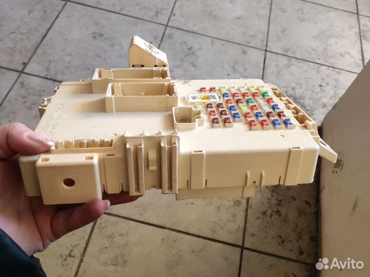 Блок предохранителей Hyundai i40 2011-2019