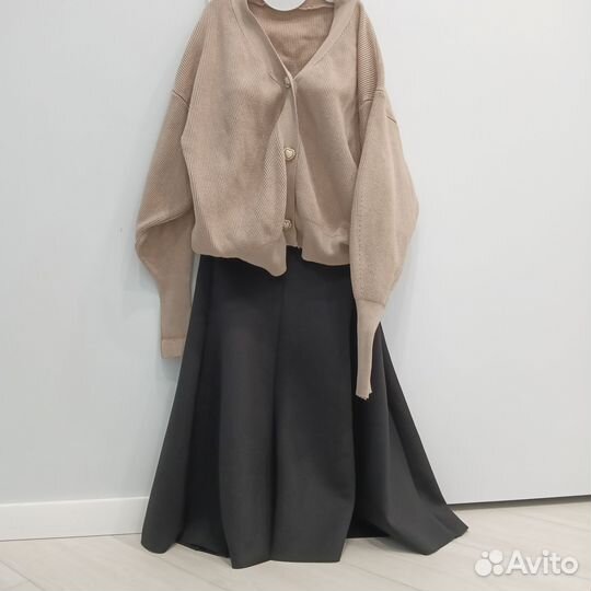 Костюм женский с юбкой 42 44