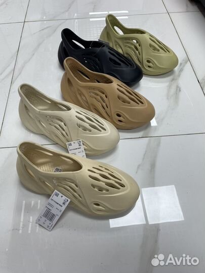 Санадлии Adidas Yeezy Foam Runner