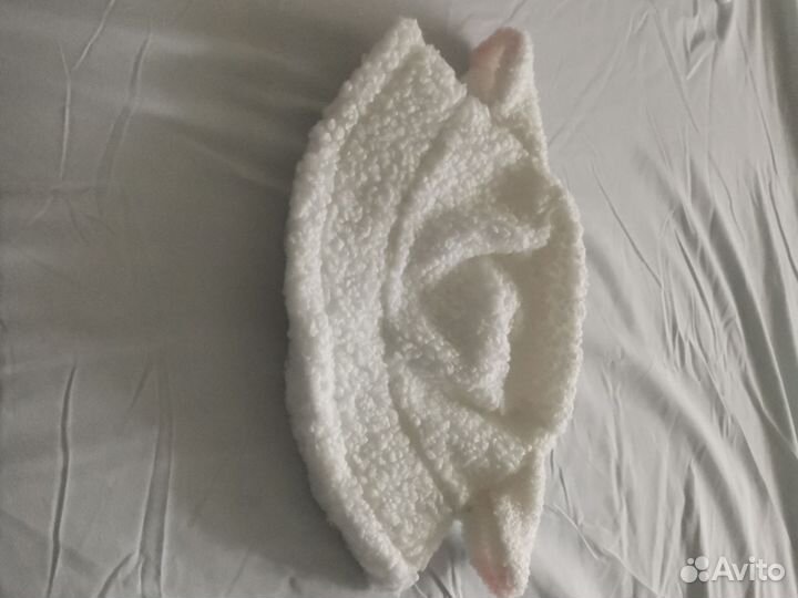 Шапка с ушками новая