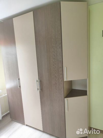 Продам комплект мебели для комнаты