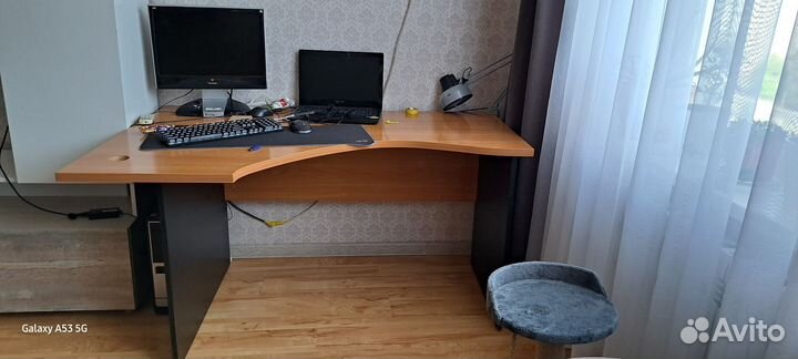 Компьютерный стол