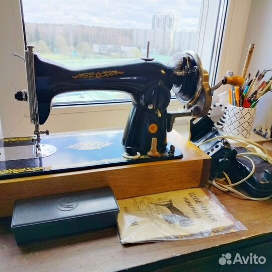 Швейная машинка подольск 2м с электроприводом