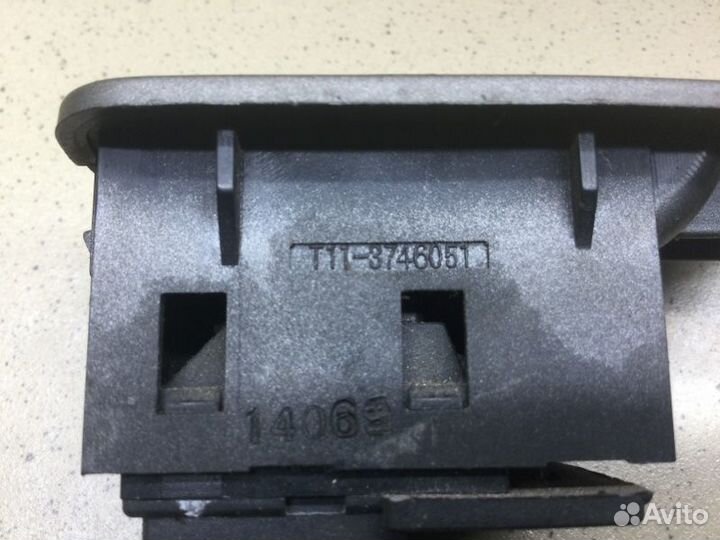 Кнопка стеклоподъемника Chery Tiggo T11 4G64 2007