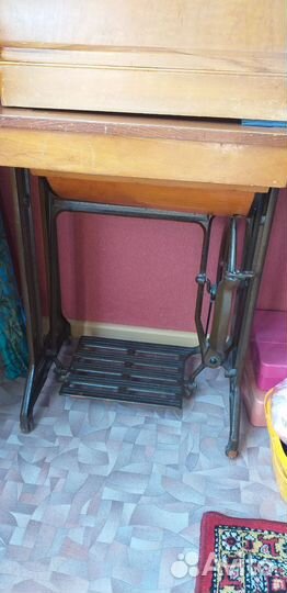 Швейная машина ножная