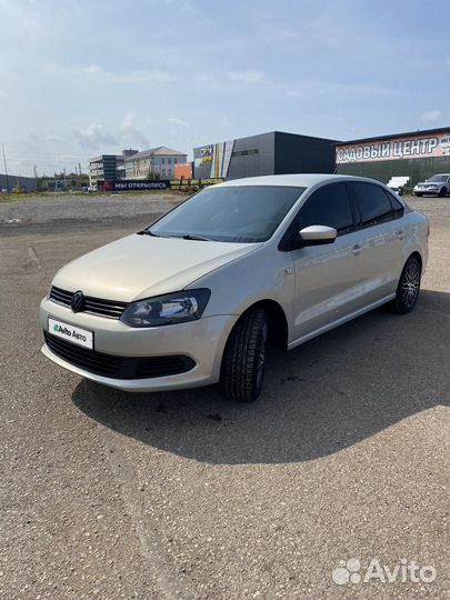 Volkswagen Polo 1.6 МТ, 2015, 181 000 км