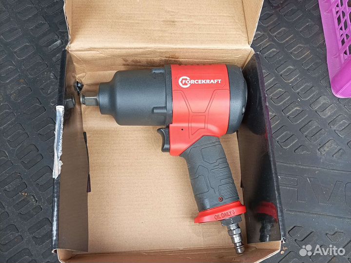 Гайковерт пневматический