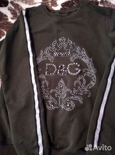 Спортивный костюм женский