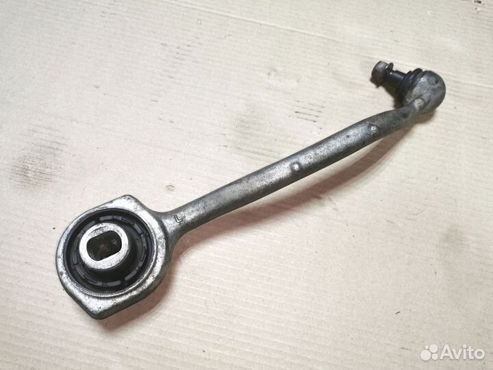 Рычаг передний левый нижний на Mercedes W203