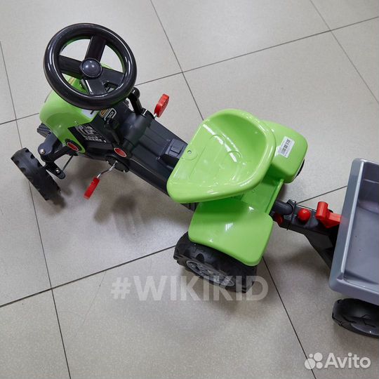 Трактор на педалях с полуприцепом