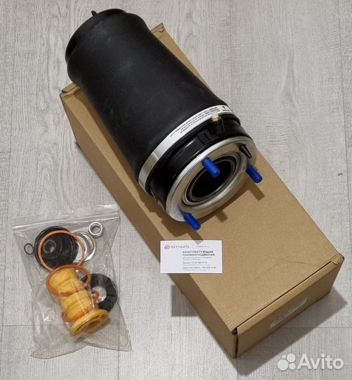 Пневмобаллон Land Rover L322 RNB000750