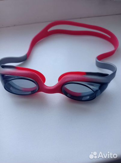 Очки для плавания