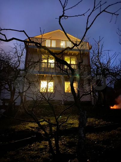 Дом 206 м² на участке 6 сот.