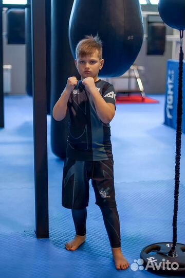 Костюм для тренировок