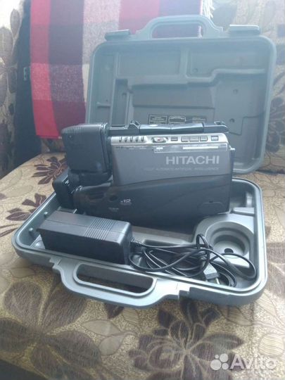 Видеокамера hitachi