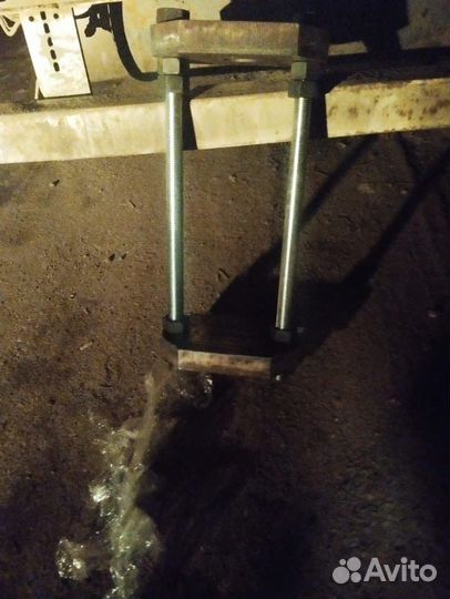 Шкворнедав