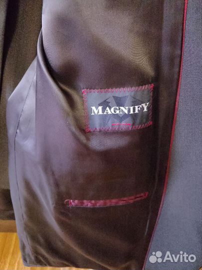 Костюм мужской magnify